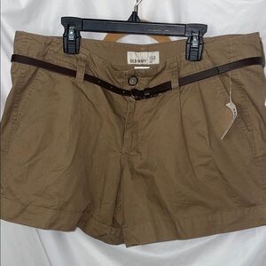 Old Navy Woman’s Khaki  Shorts New W/ tag size 12